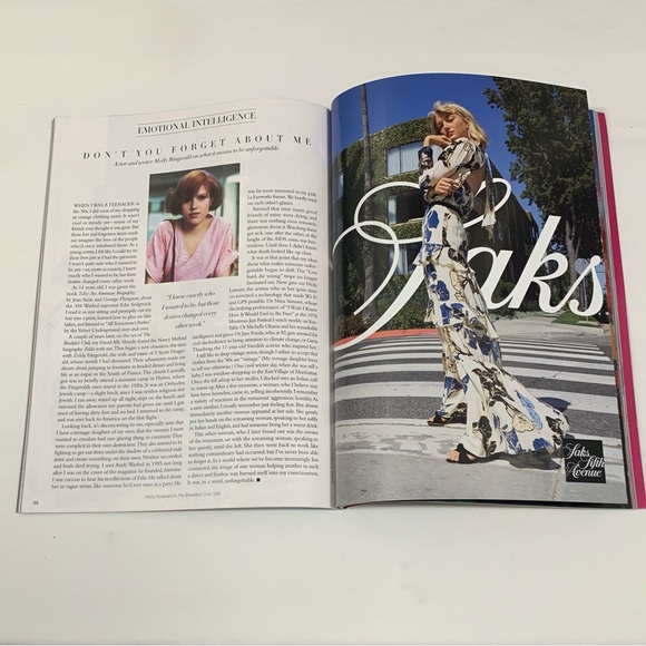 Bazaar Harper’s Gwyneth Paltrow “New Loves& Old Flames” Issue Feb 2020 Magazine - Picture 6 of 7
